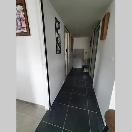 Appartement Appartement Dans Maison Proche La Rochelle Lagord